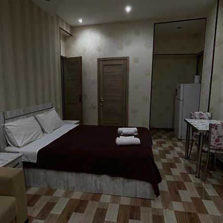 Hotel Tourist Tbilisi ภายนอก รูปภาพ