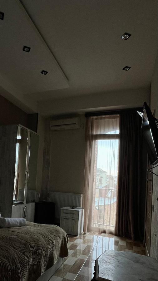 Hotel Tourist Tbilisi ภายนอก รูปภาพ
