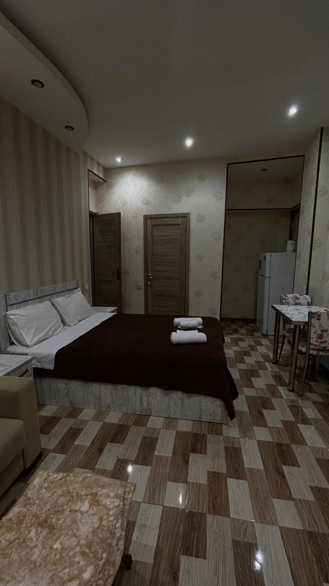 Hotel Tourist Tbilisi ภายนอก รูปภาพ